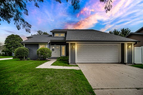 Tiny photo for 2075 Valley Creek Drive, Elgin, IL 60123 (MLS # 12696926)