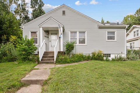 Photo of 1439 45 Avenue, Rock Island, IL 61201 (MLS # 12726450)
