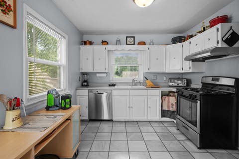 Tiny photo for 1439 45 Avenue, Rock Island, IL 61201 (MLS # 12726450)