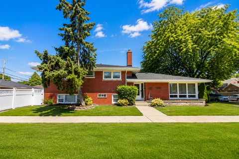 Photo of 10158 S Talman Avenue, Chicago, IL 60655 (MLS # 12794708)