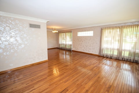 Tiny photo for 10158 S Talman Avenue, Chicago, IL 60655 (MLS # 12794708)