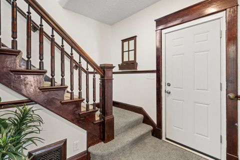Tiny photo for 813 W Locust Street, Davenport, IA 52804 (MLS # 12624607)