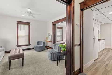 Tiny photo for 813 W Locust Street, Davenport, IA 52804 (MLS # 12624607)