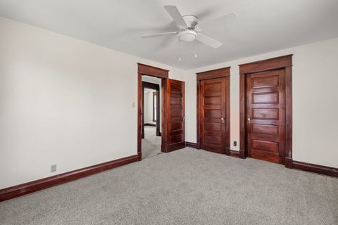Tiny photo for 813 W Locust Street, Davenport, IA 52804 (MLS # 12624607)