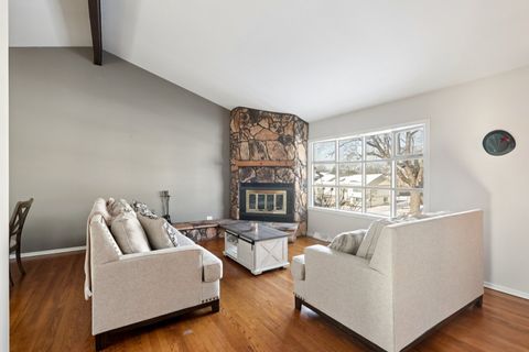 Tiny photo for 2311 Carriage Lane, Lindenhurst, IL 60046 (MLS # 12543291)