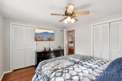 Tiny photo for 2311 Carriage Lane, Lindenhurst, IL 60046 (MLS # 12543291)