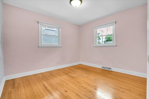 Tiny photo for 1402 S Robert Drive, Mount Prospect, IL 60056 (MLS # 12755729)