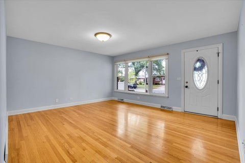 Tiny photo for 1402 S Robert Drive, Mount Prospect, IL 60056 (MLS # 12755729)