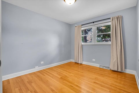 Tiny photo for 1402 S Robert Drive, Mount Prospect, IL 60056 (MLS # 12755729)
