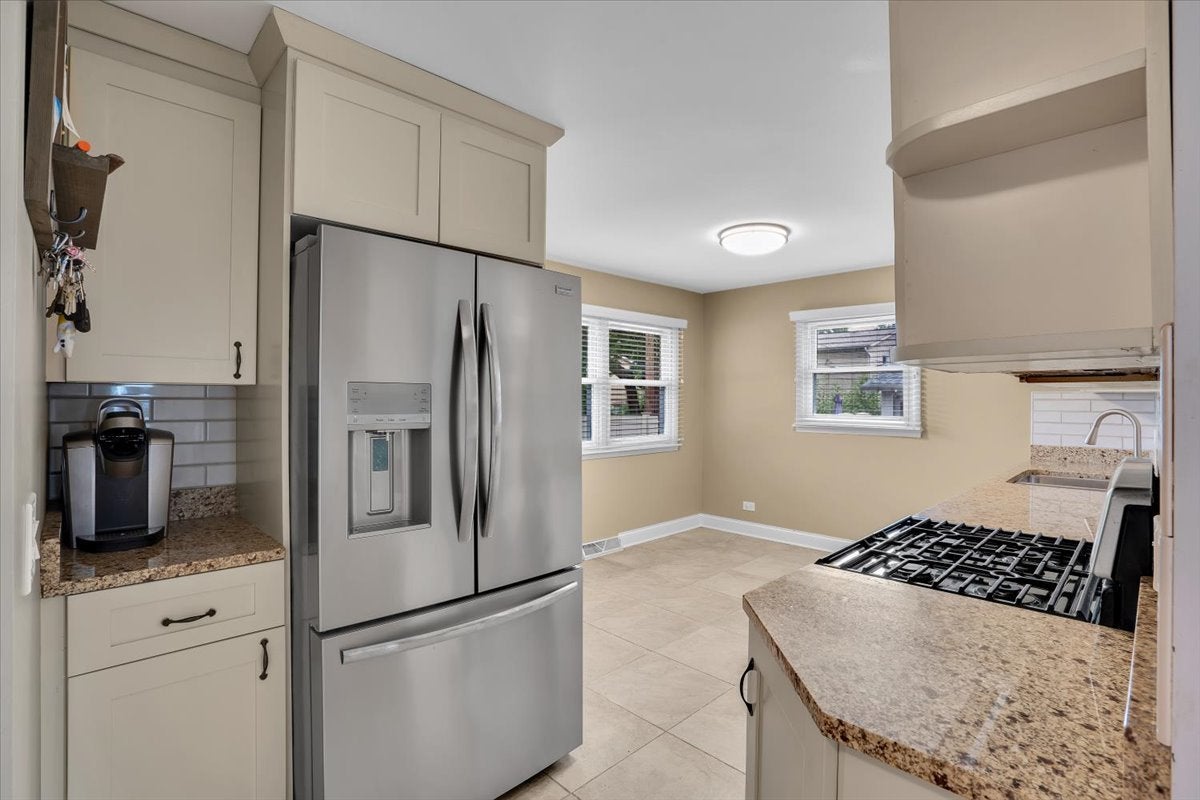 1402 S Robert Drive