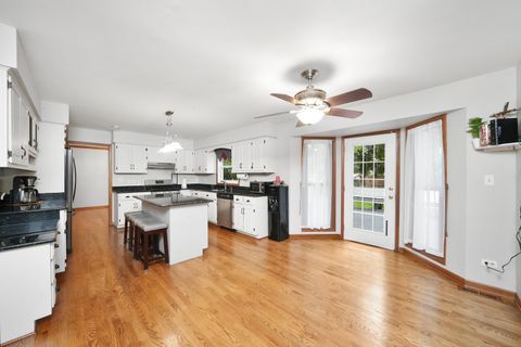 Tiny photo for 2460 Millington Court, Aurora, IL 60504 (MLS # 12433234)