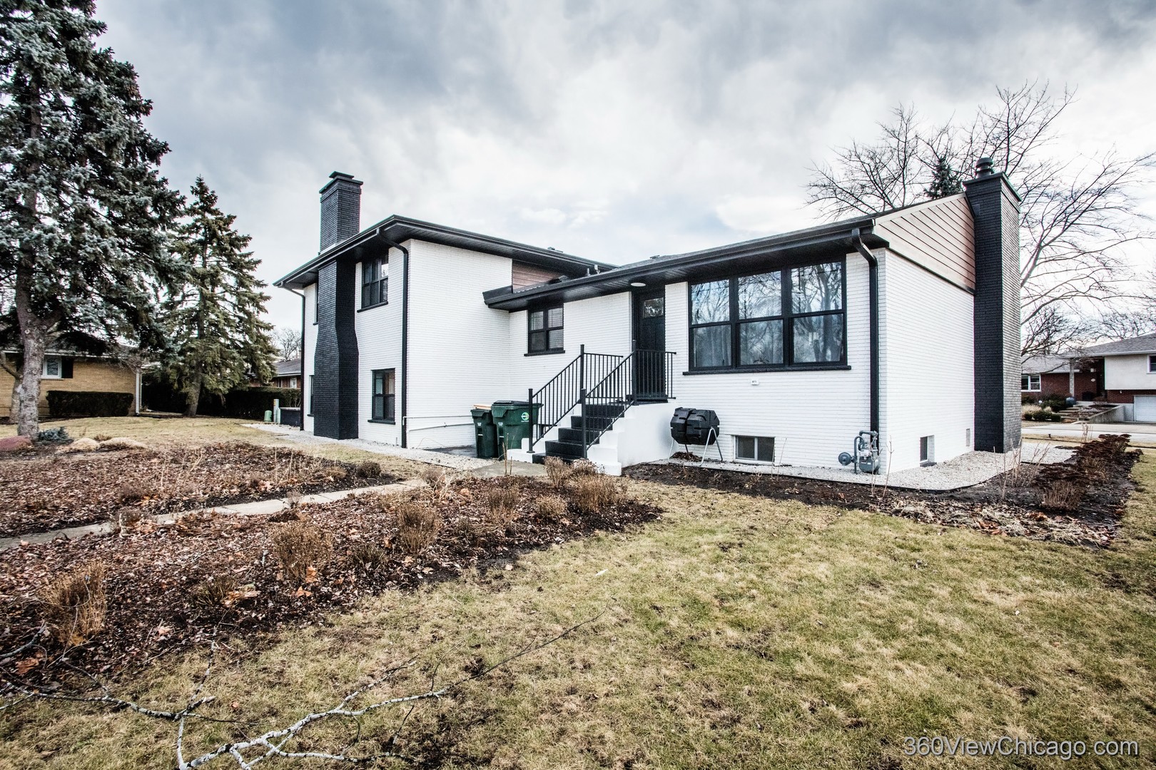 108 E Edgemont Lane