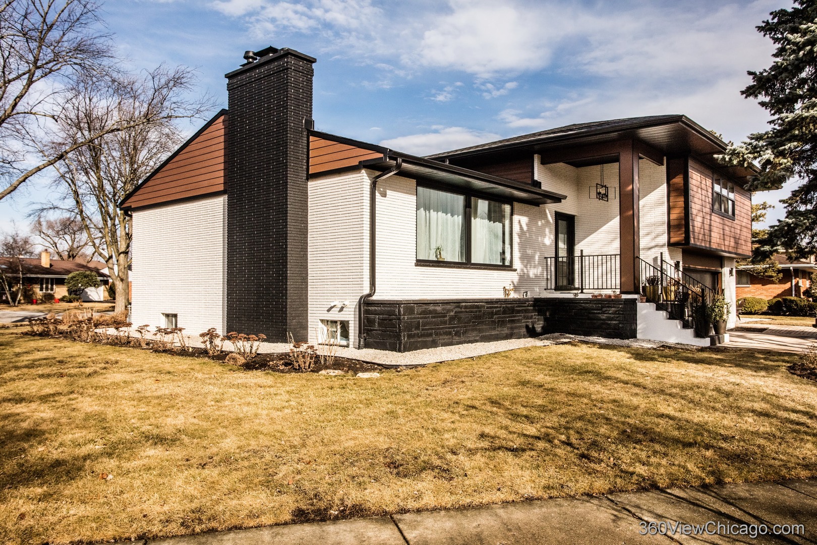 108 E Edgemont Lane
