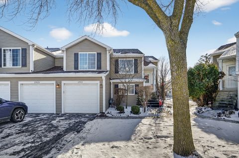 Photo of 1913 Windsong Drive #284, Schaumburg, IL 60194 (MLS # 12537977)