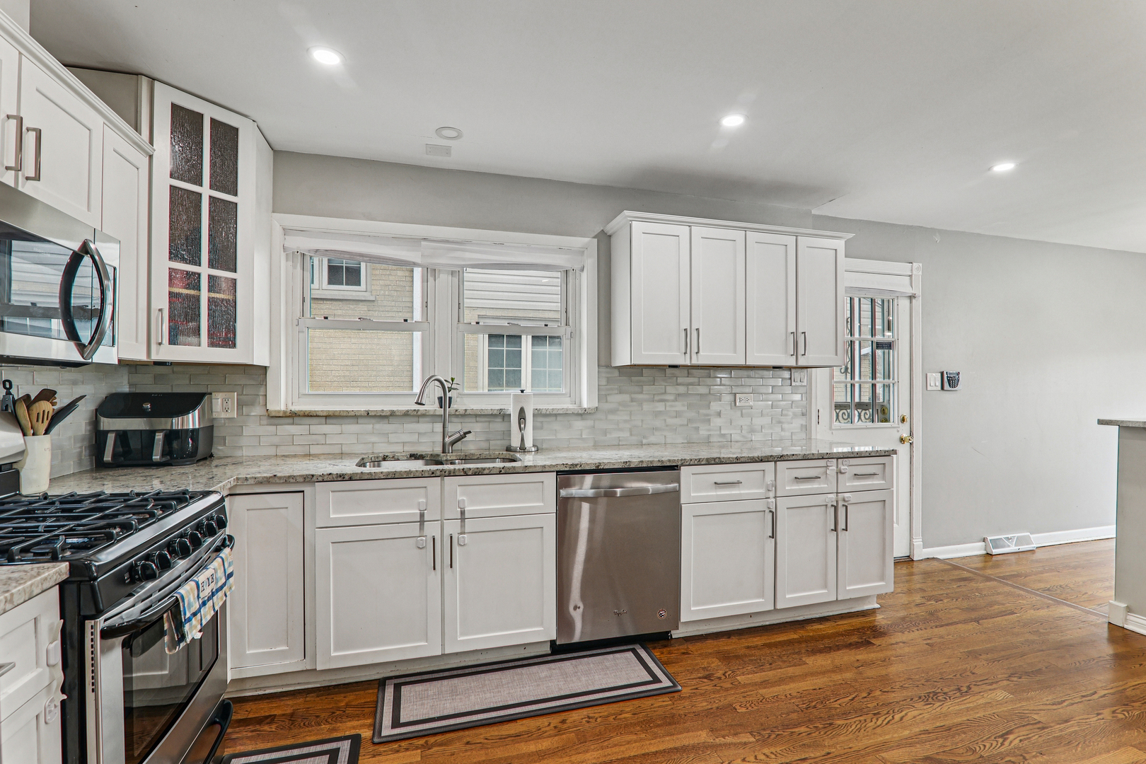 8537 S Karlov Avenue