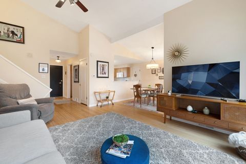 Tiny photo for 525 Mallard Lane, Deerfield, IL 60015 (MLS # 12571675)