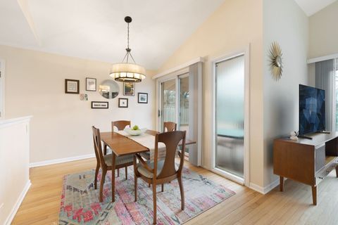 Tiny photo for 525 Mallard Lane, Deerfield, IL 60015 (MLS # 12571675)