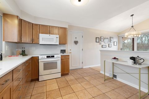 Tiny photo for 525 Mallard Lane, Deerfield, IL 60015 (MLS # 12571675)