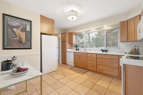 Tiny photo for 525 Mallard Lane, Deerfield, IL 60015 (MLS # 12571675)