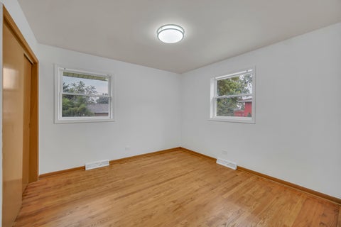Tiny photo for 10718 S Neenah Avenue, Worth, IL 60482 (MLS # 12730851)