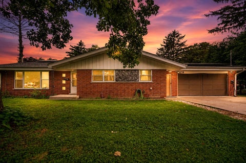 Photo of 10718 S Neenah Avenue, Worth, IL 60482 (MLS # 12730851)