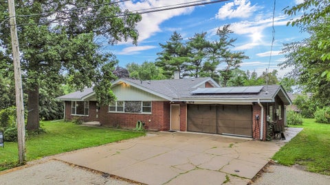 Tiny photo for 10718 S Neenah Avenue, Worth, IL 60482 (MLS # 12730851)