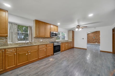 Tiny photo for 10718 S Neenah Avenue, Worth, IL 60482 (MLS # 12730851)
