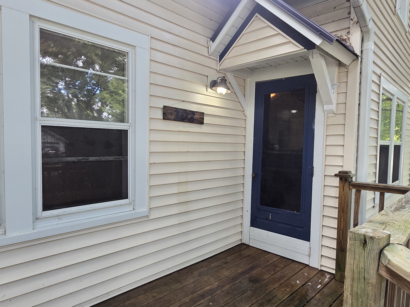 103 W Cherokee Avenue W