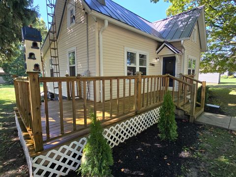 Tiny photo for 103 W Cherokee Avenue W, Shabbona, IL 60550 (MLS # 12377793)