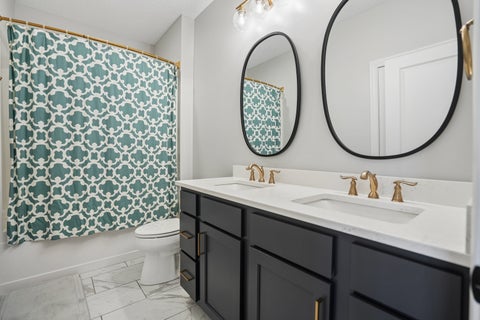 Tiny photo for 4915 Lakeside Drive, Bettendorf, IA 52722 (MLS # 12675755)
