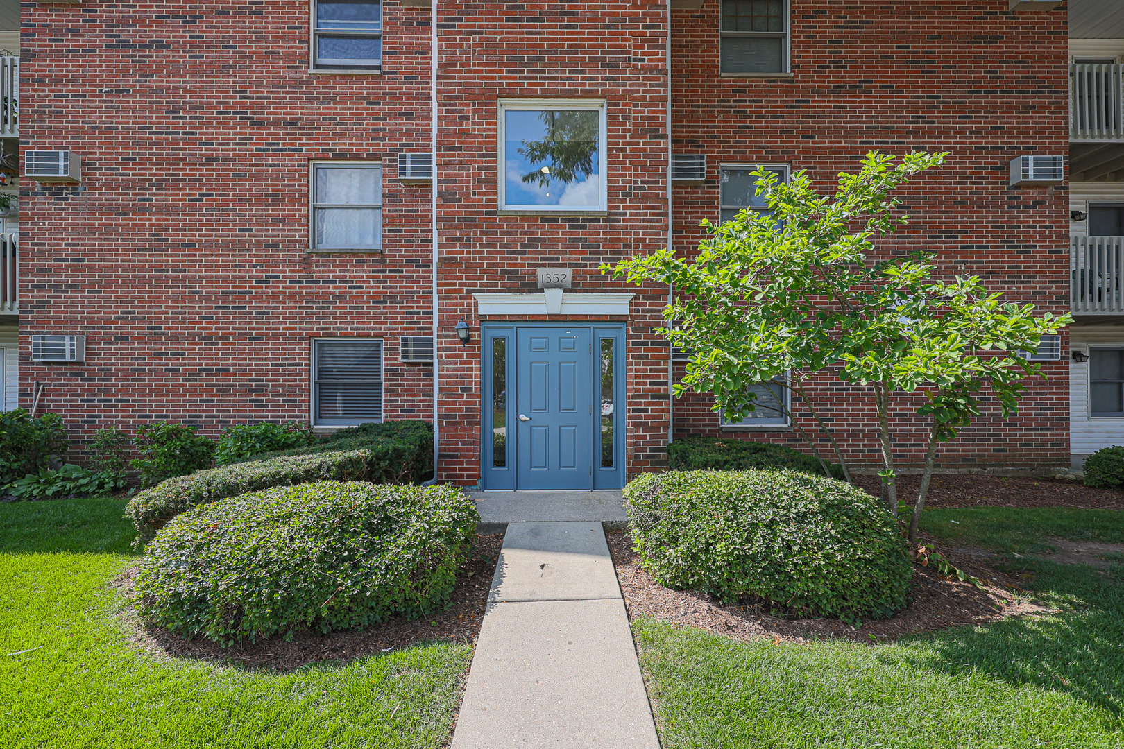 View Lake In The Hills, IL 60156 condo