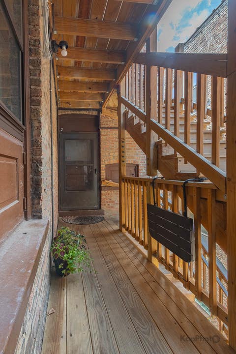 Tiny photo for 850 Washington Boulevard #2, Oak Park, IL 60302 (MLS # 12715446)