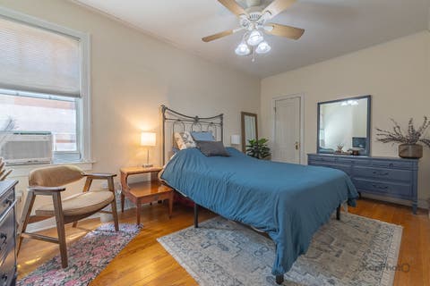 Tiny photo for 850 Washington Boulevard #2, Oak Park, IL 60302 (MLS # 12715446)