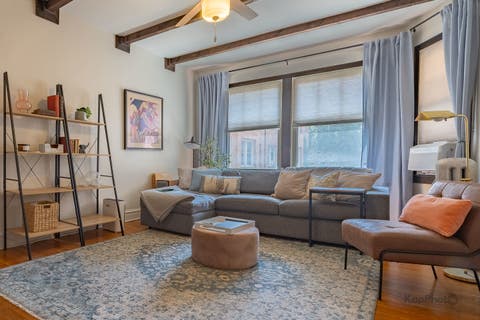 Tiny photo for 850 Washington Boulevard #2, Oak Park, IL 60302 (MLS # 12715446)