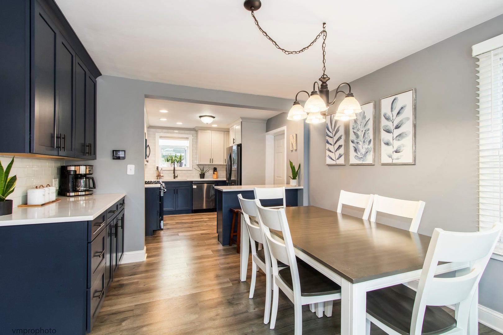 423 S 4th Avenue