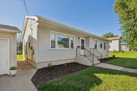 Tiny photo for 219 9th Avenue, De Witt, IA 52742 (MLS # 12777903)