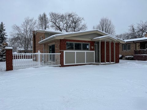 10420 S Kildare Avenue Oak Lawn IL 60453