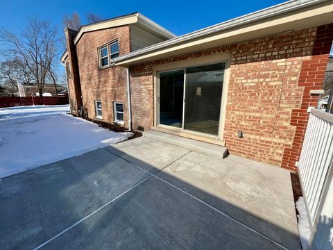 Tiny photo for 10420 S Kildare Avenue, Oak Lawn, IL 60453 (MLS # 12555493)