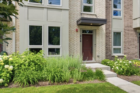 Tiny photo for 214 W Sigwalt Street, Arlington Heights, IL 60005 (MLS # 12682101)