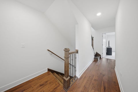 Tiny photo for 214 W Sigwalt Street, Arlington Heights, IL 60005 (MLS # 12682101)