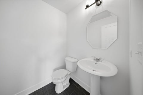Tiny photo for 214 W Sigwalt Street, Arlington Heights, IL 60005 (MLS # 12682101)