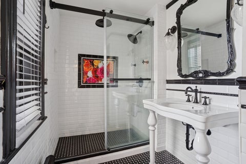 Tiny photo for 4923 S Greenwood Avenue, Chicago, IL 60615 (MLS # 12752094)