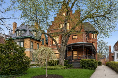 Photo of 4923 S Greenwood Avenue, Chicago, IL 60615 (MLS # 12752094)