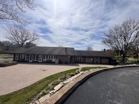 Tiny photo for 28 Jamaica Colony #3, Fox Lake, IL 60020 (MLS # 12622712)