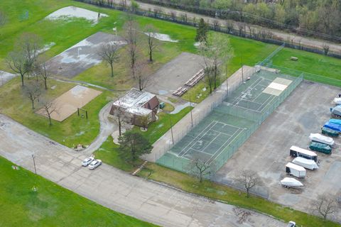 Tiny photo for 28 Jamaica Colony #3, Fox Lake, IL 60020 (MLS # 12622712)