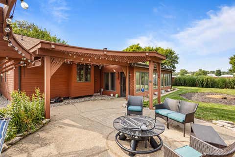 Tiny photo for 2106 Hagan Boulevard, Urbana, IL 61801 (MLS # 12725487)