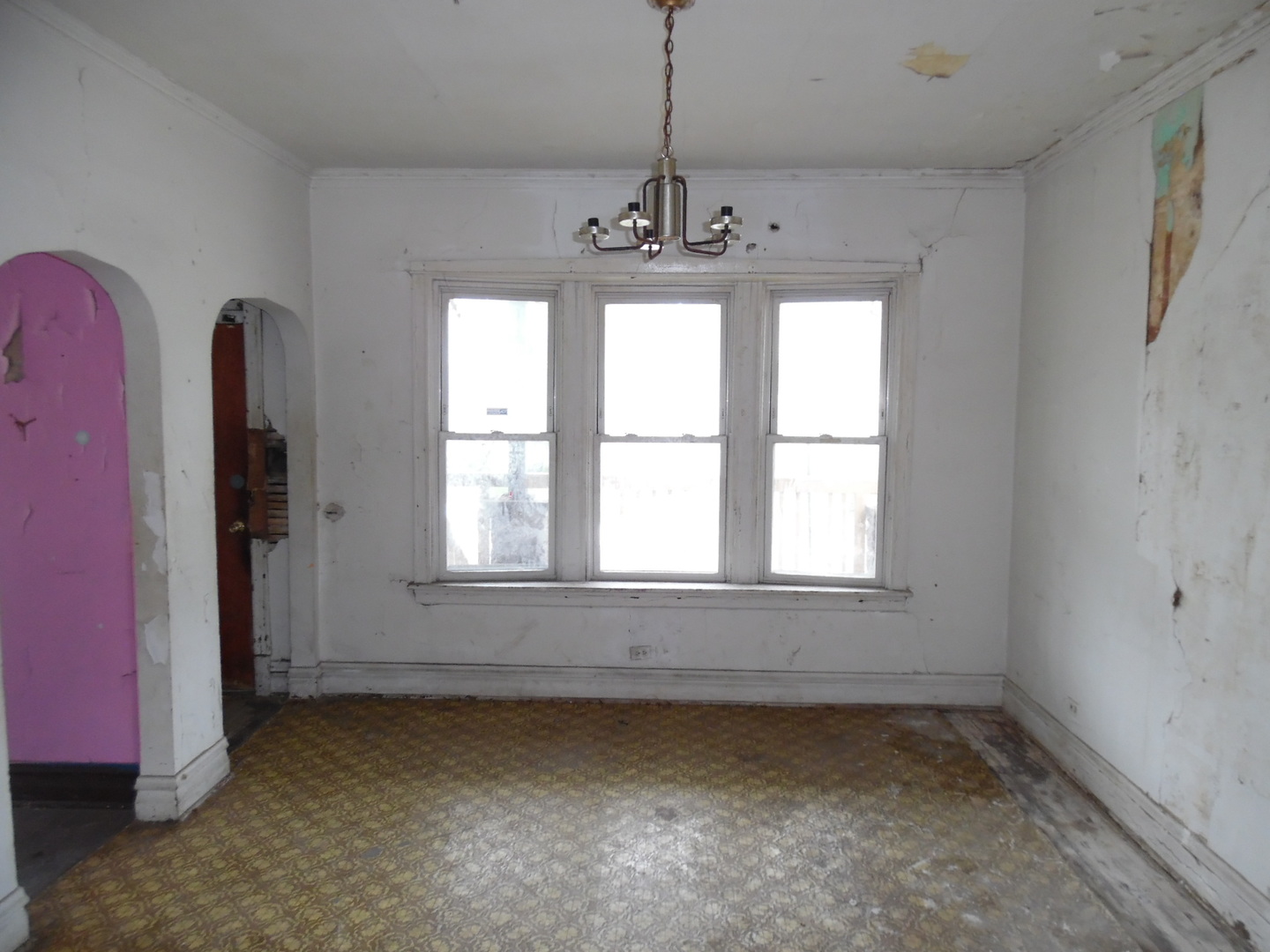 1434 W 72nd Place