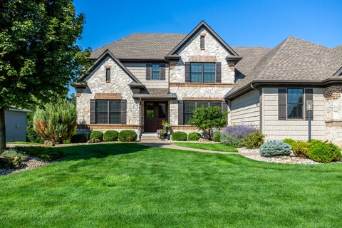 Tiny photo for 6278 Cardinal Road, Bettendorf, IA 52722 (MLS # 12730902)