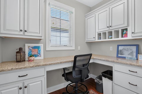 Tiny photo for 6278 Cardinal Road, Bettendorf, IA 52722 (MLS # 12730902)