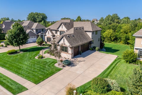 Tiny photo for 6278 Cardinal Road, Bettendorf, IA 52722 (MLS # 12730902)